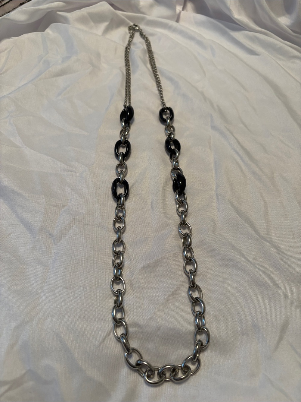 Stylish Silver and Black Chain Necklace - Women's Jewelry